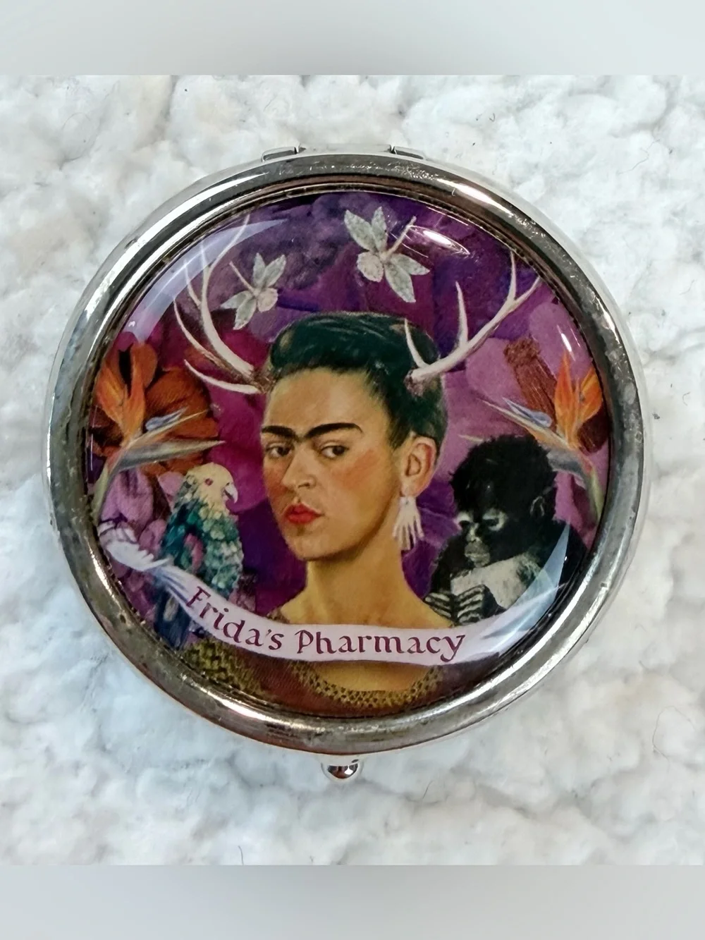 FRIDA KAHLO • “Frida’s Pharmacy” Compact Round Pill Case, OS